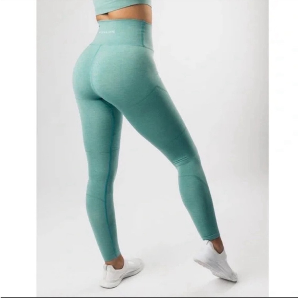 ALPHALETE revival leggings size small